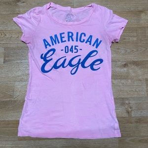 American Eagle pink t-shirt Sz medium